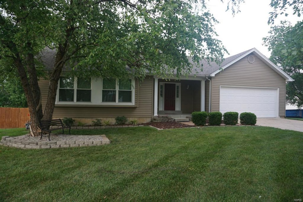 Beautiful curb appeal!