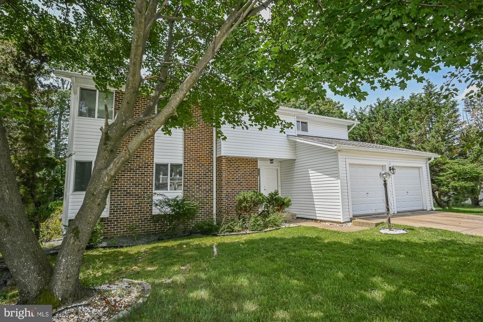 7955 Parsons Grove Ct, Dunn Loring, VA 22027 - photo 1