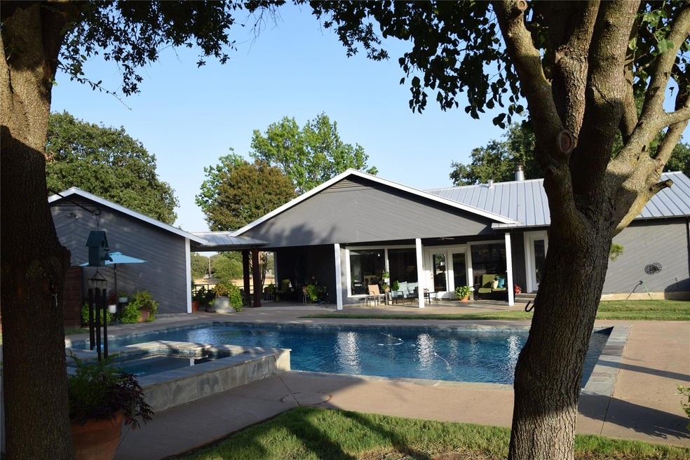 901 County Road 314, Cleburne, TX 76031 - photo 1