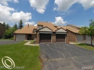 6560 Ridgefield.jpg