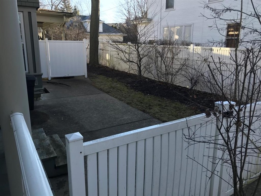 18 S Washington Ave unit FRNT, Batavia, IL 60510 - photo 1