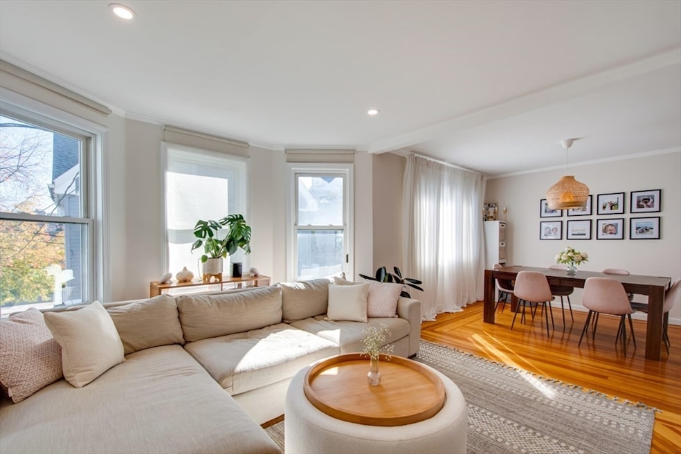 8 Cutter Park unit 8, Somerville, MA 02144 - photo 1