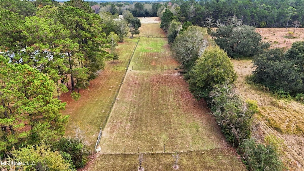 119 Oak Allee Dr, Picayune, MS 39466 - photo 1