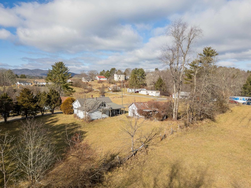 35 Retriever Ln, Fries, VA 24330 MLS 419933