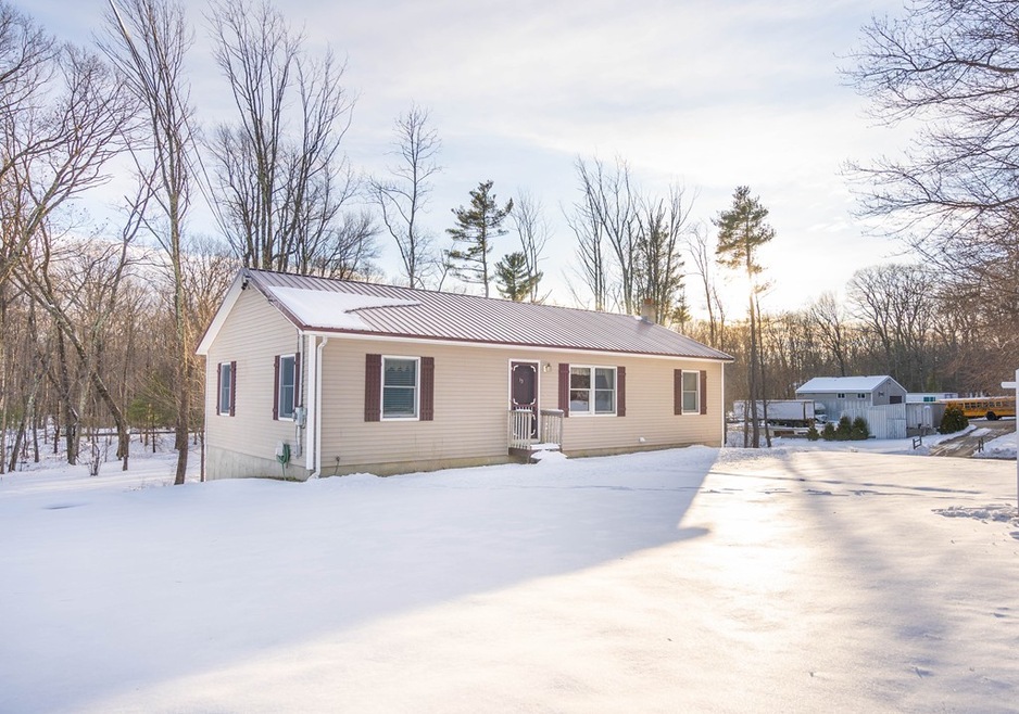 13 Old Stafford St, Charlton, MA 01507 - photo 1