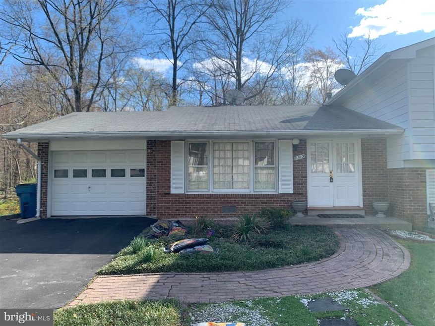 8513 Tysons Ct, Vienna, VA 22182 - photo 1