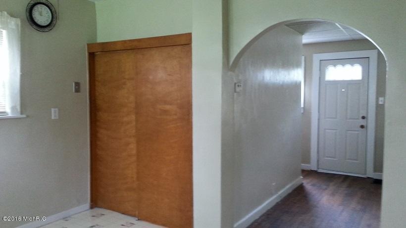 515 Hillcrest Rd, Niles, MI 49120 - photo 1