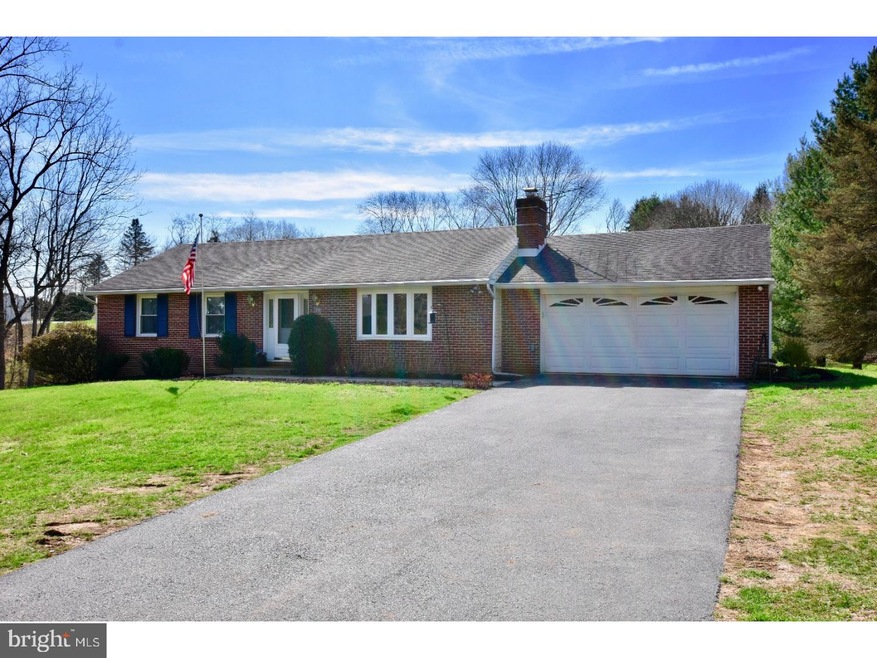 1040 Harmony Hill Rd, Downingtown, PA 19335 - photo 1