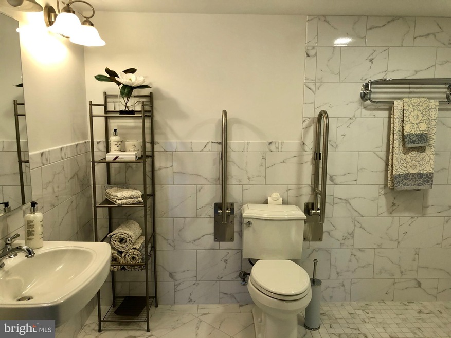 The Fairmont unit 101, Bala Cynwyd, PA 19004 - photo 1