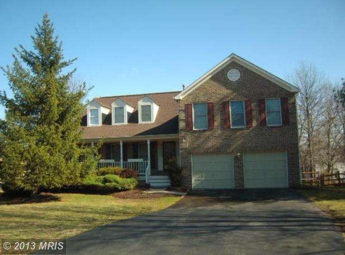 6211 Hidden Canyon Rd, Centreville, VA 20120 - photo 1