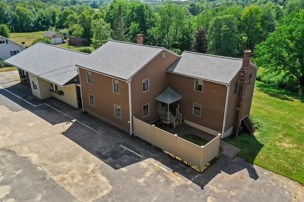 755 Barre Rd, New Braintree, MA 01531 - photo 1