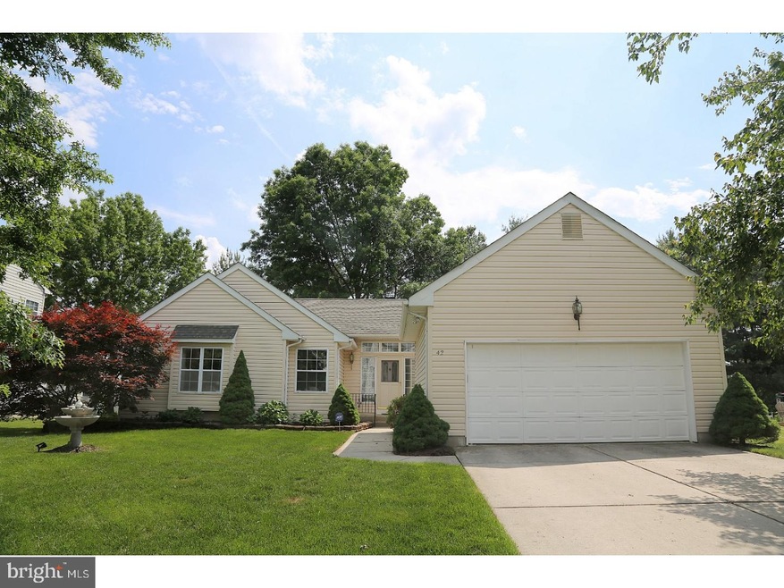 42 Meadowyck Dr, Clementon, NJ 08021 - photo 1