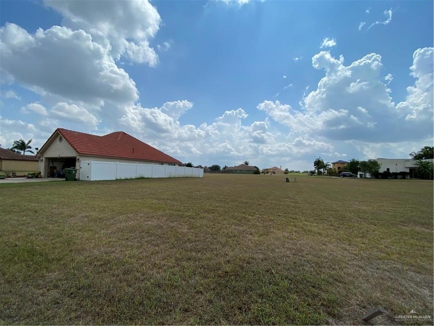 4221 Vida Santa, Weslaco, TX 78596 - photo 1