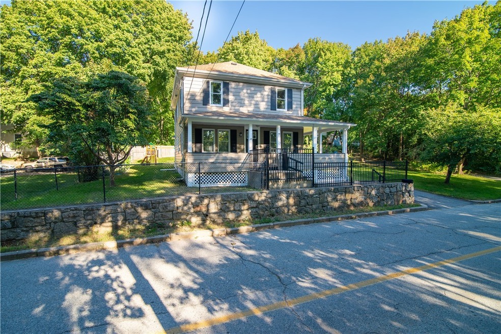 7 Cross St, Smithfield, RI 02917 - photo 1