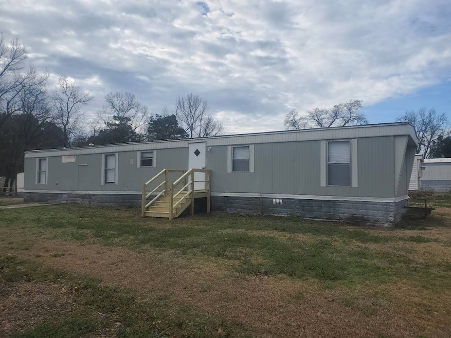 For Rent $975/month