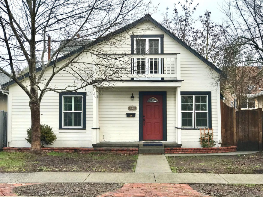 406 NW C Street