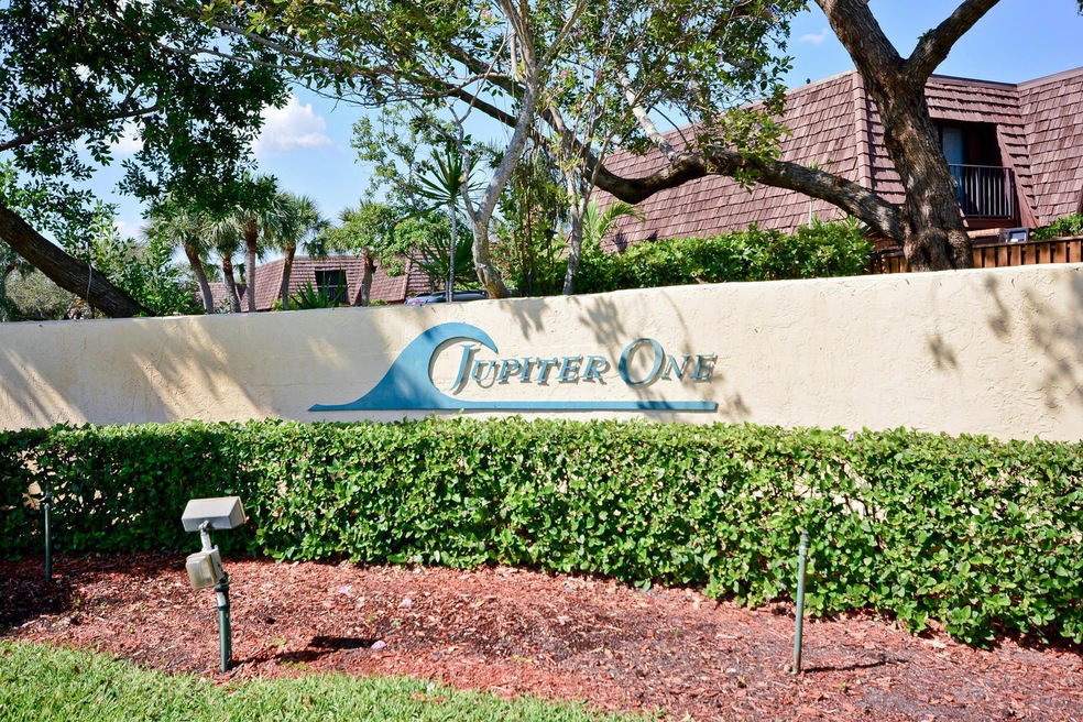 JUPITER ONE Entrance