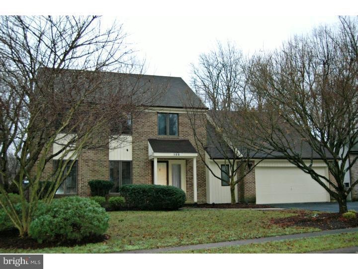 122 Fairhill Dr, Wilmington, DE 19808 - photo 1