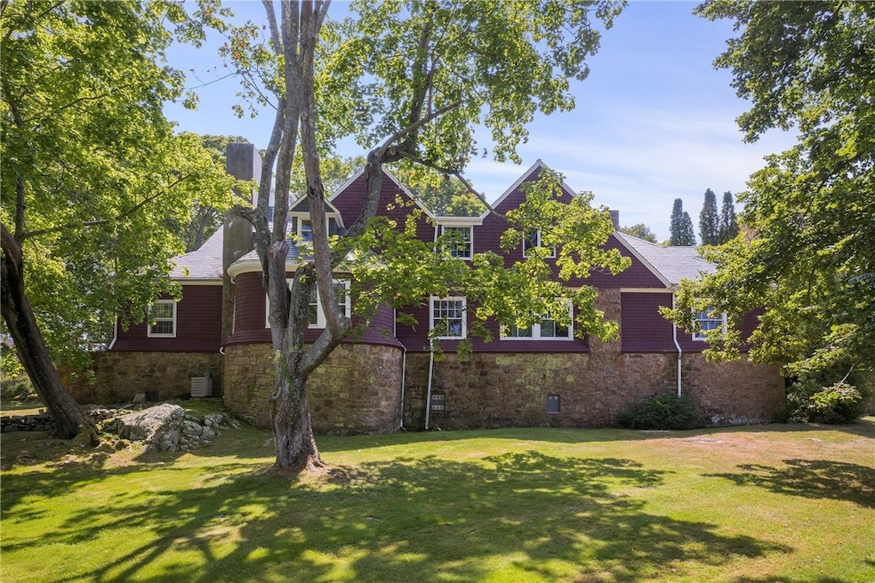 8 Beacon Hill Rd, Newport, RI 02840 - photo 1