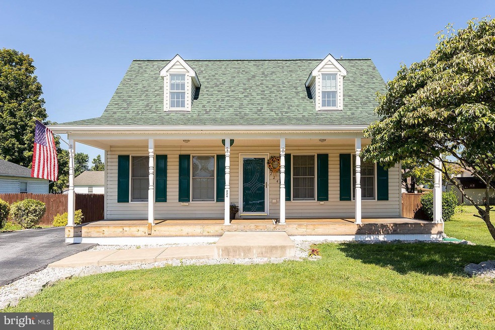 224 Duke Cir, Strasburg, VA 22657 - photo 1