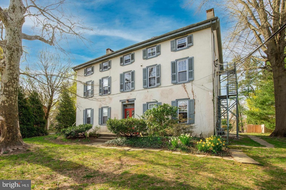 1138 E Schuylkill Rd unit 7, Pottstown, PA 19465 - photo 1