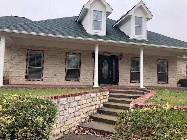 562 Misty Ridge Ln, Weatherford, TX 76085 - photo 1