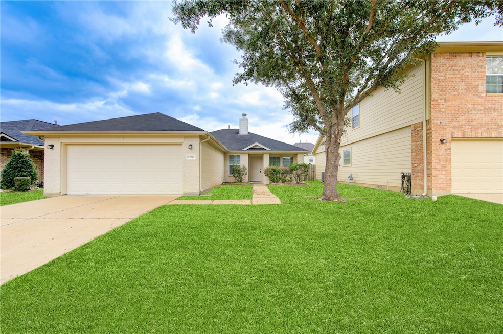 15826 Sarasam Creek Ct, Cypress, TX 77429 - photo 1