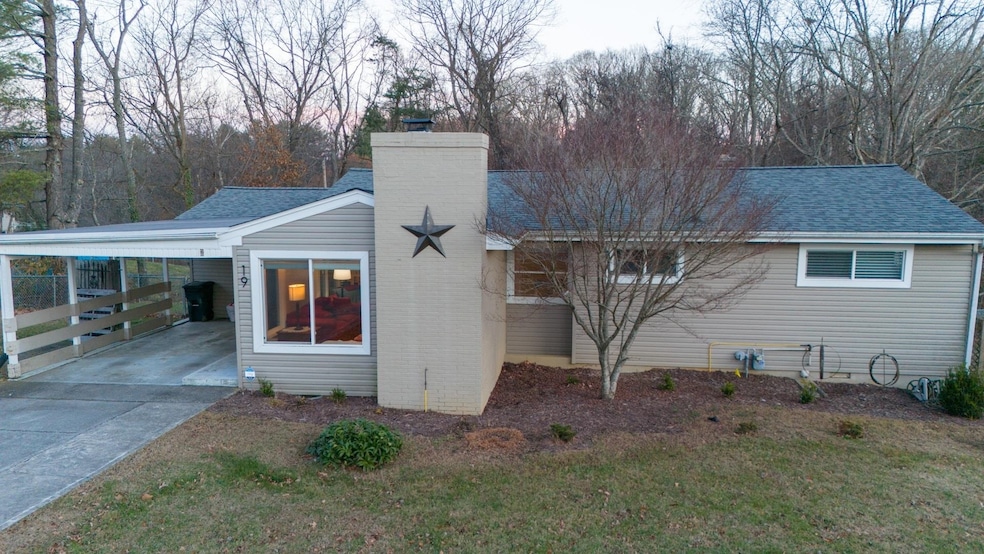 19 Grand View Dr, Radford, VA 24141 - photo 1