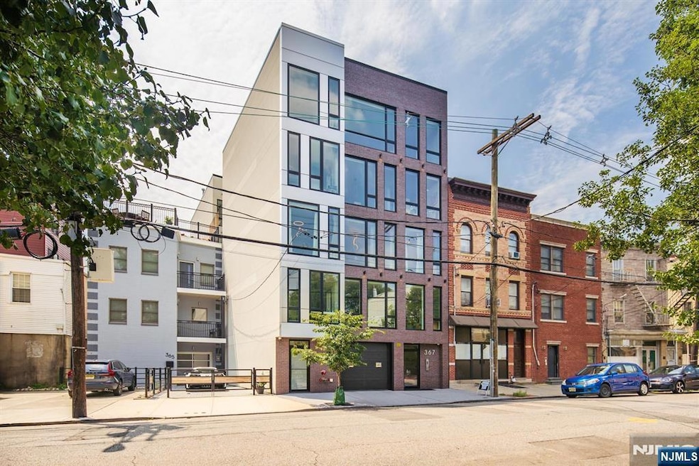 367 3rd St unit 401, Jersey City, NJ 07302 - photo 1