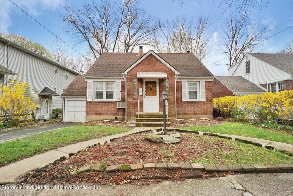 129 Cheshire Place, Staten Island, NY 10301 - photo 1