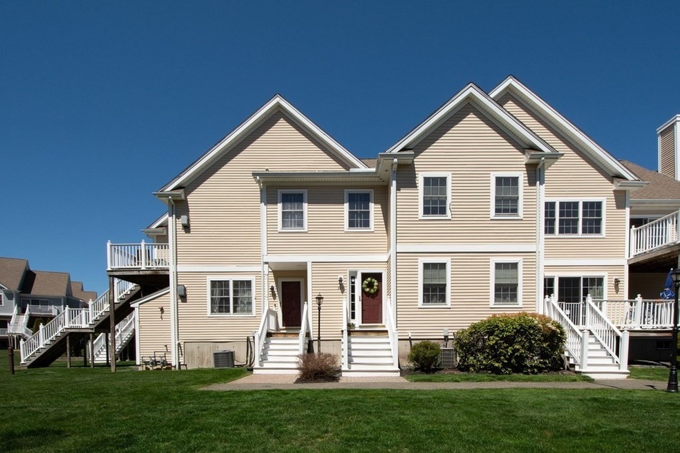 321 Hampton Way unit 321, Abington, MA 02351 - photo 1