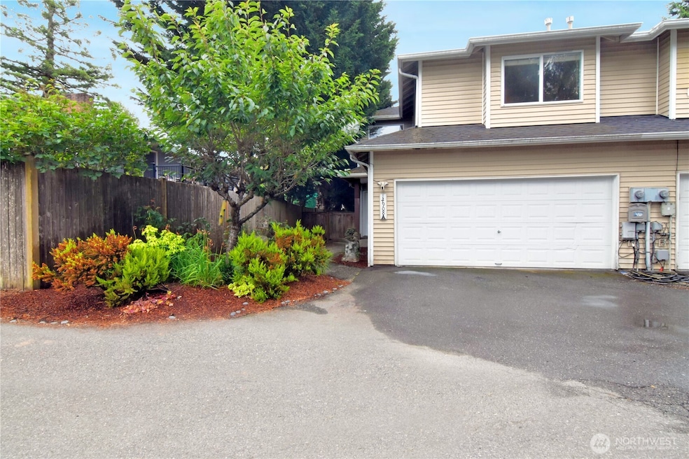 14908 40th Ave W unit A, Lynnwood, WA 98087 - photo 1