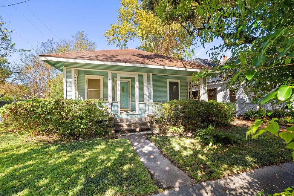 301 E 23rd St, Houston, TX 77008 - photo 1