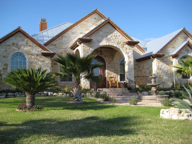 320 Morning Glory Dr, Fredericksburg, TX 78624 - photo 1