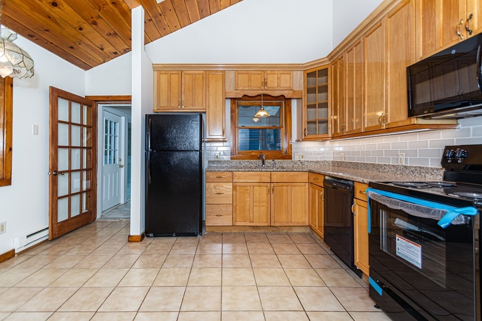 134 Podunk Rd, Sturbridge, MA 01566 - photo 1