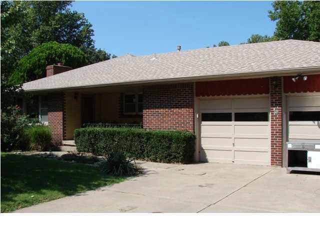 Beautiful all brick exterior with heated 2 car att