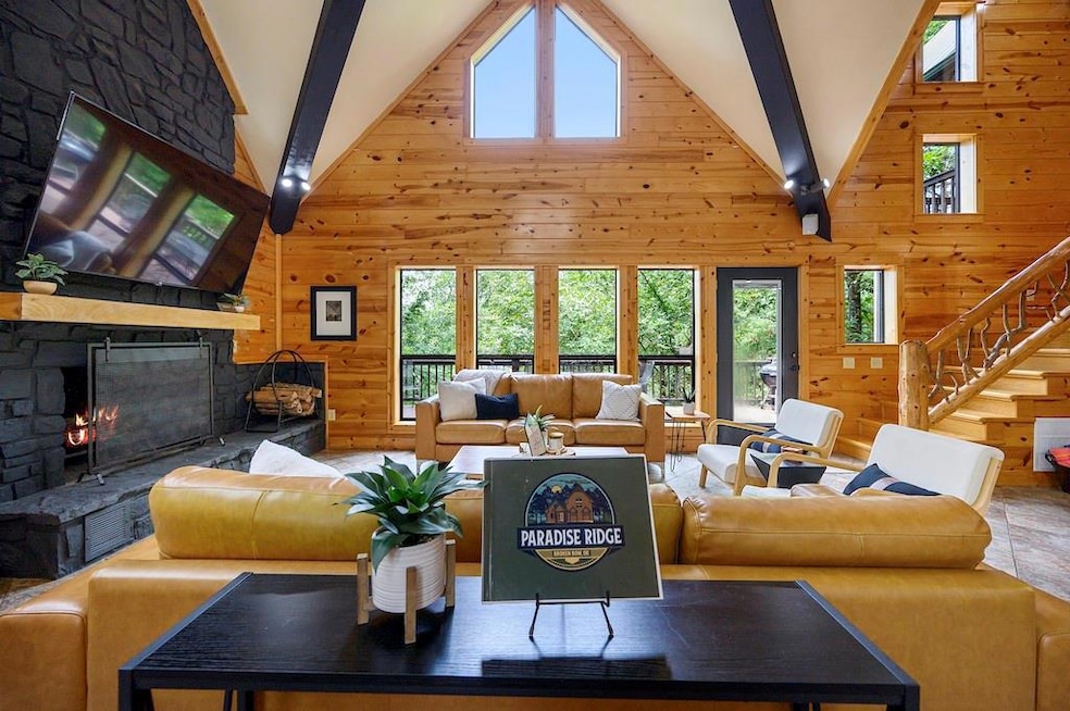 182 Paddlefish Rd, Broken Bow, OK 74728 - photo 1