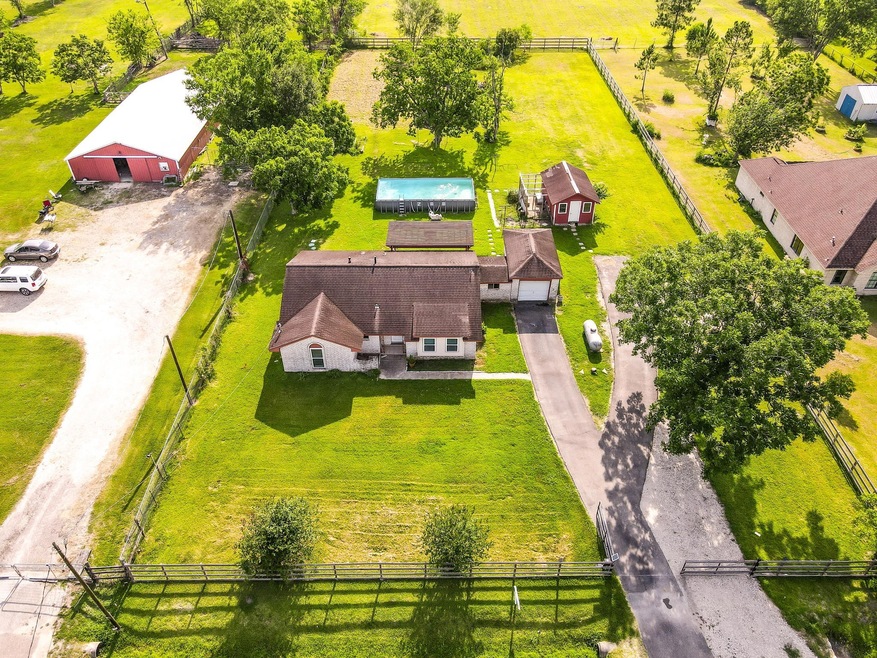 17130 N Wayne Ln, Pearland, TX 77584 - photo 1