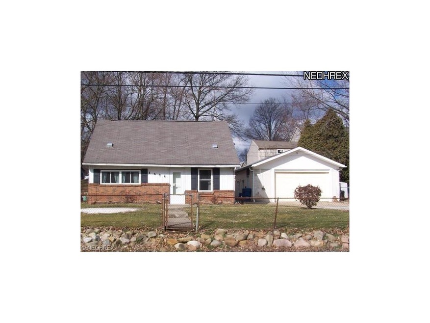 Much larger than it looks situated on 2 parcels.