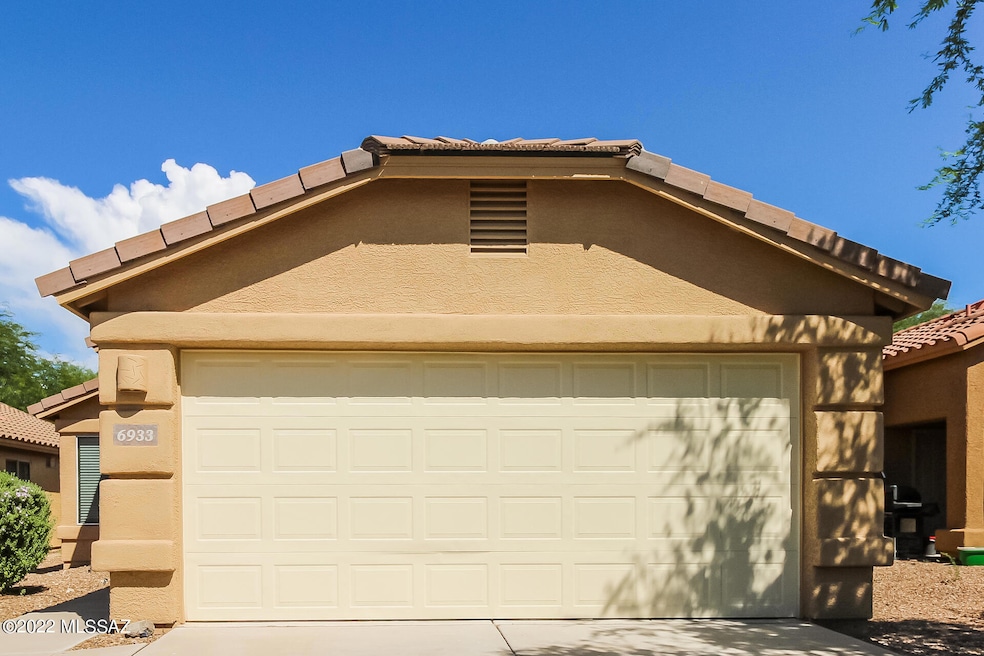 6933 S Creek Run Ave, Tucson, AZ 85756 - photo 1