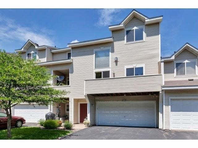 1009 107th Ln NW unit 104, Coon Rapids, MN 55433 - photo 1