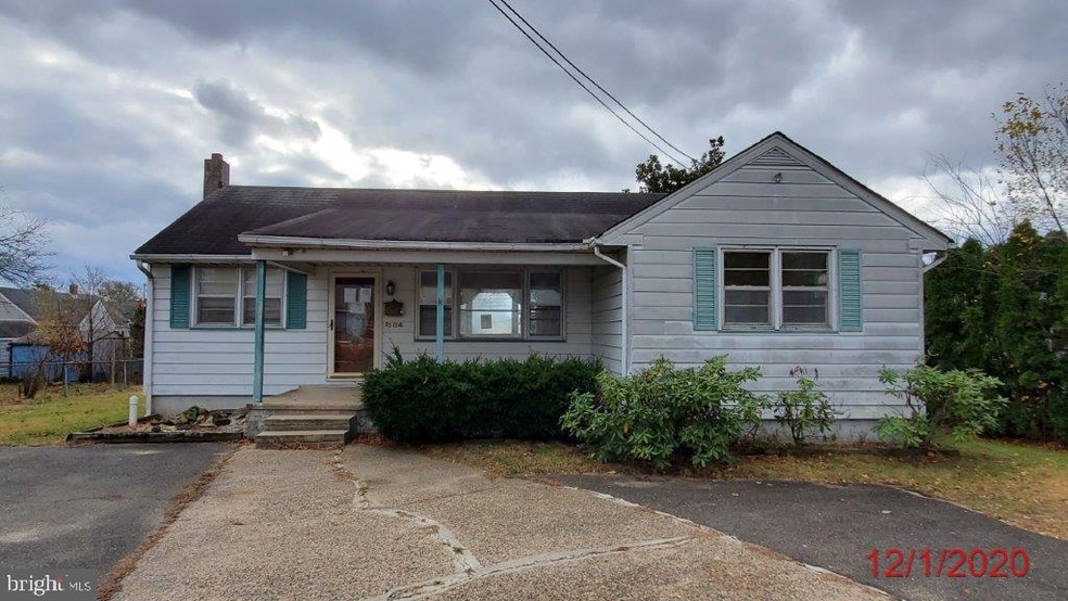 504 Bridgeboro St, Riverside, NJ 08075 - photo 1