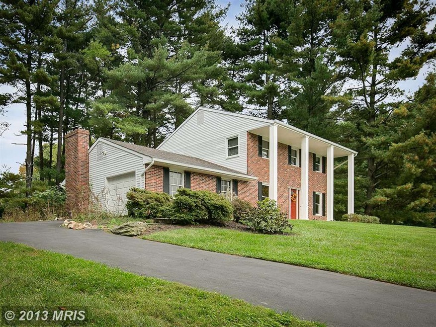 7001 Beachmont Dr, Sykesville, MD 21784 - photo 1