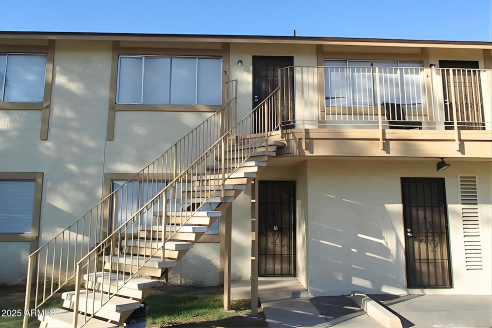 3313 W Harmont Dr unit 3, Phoenix, AZ 85051 - photo 1