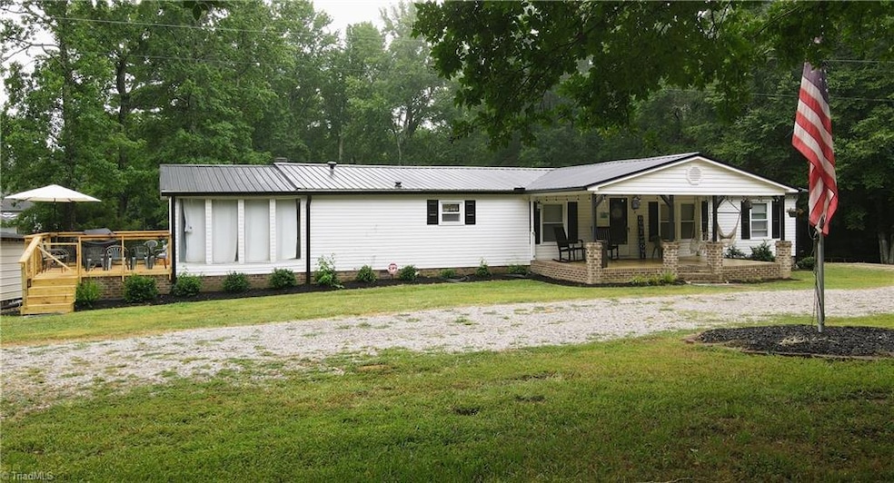 Welcome to the Rustic Refuge Lake House