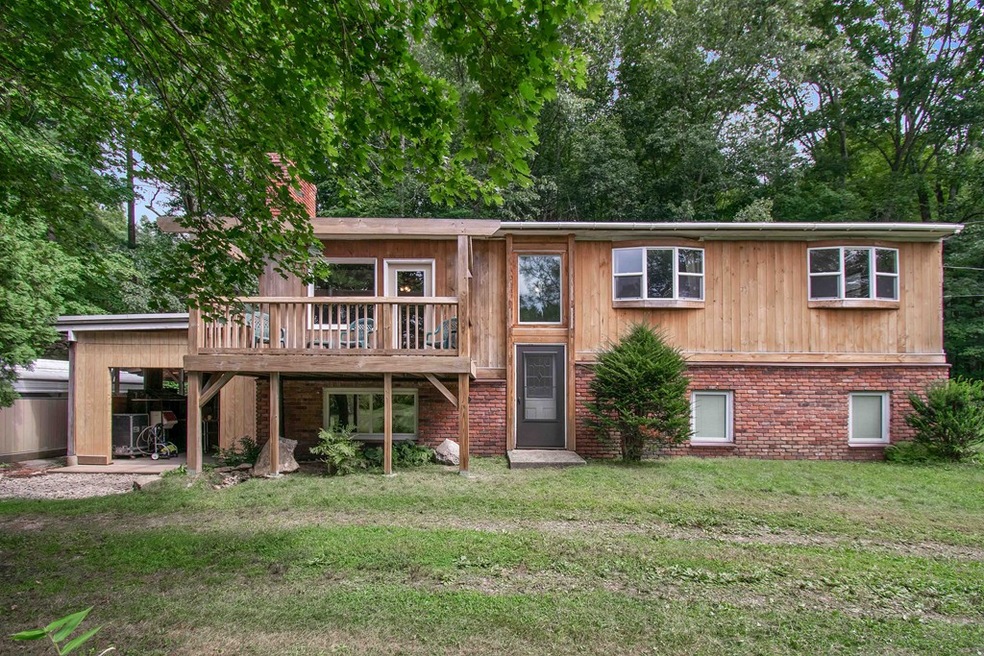 71 Watson Rd, Quinebaug, CT 06262 - photo 1