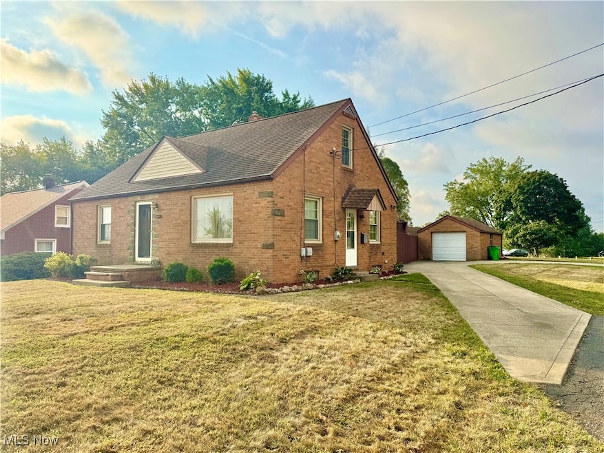 Under Contract $214,900 • Co-Listing Agent