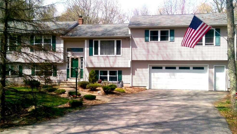 880 Whaley Hollow Rd, Coventry, RI 02816 - photo 1