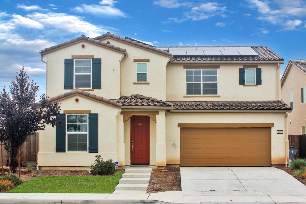 For Sale $499,900 • Co-Listing Agent