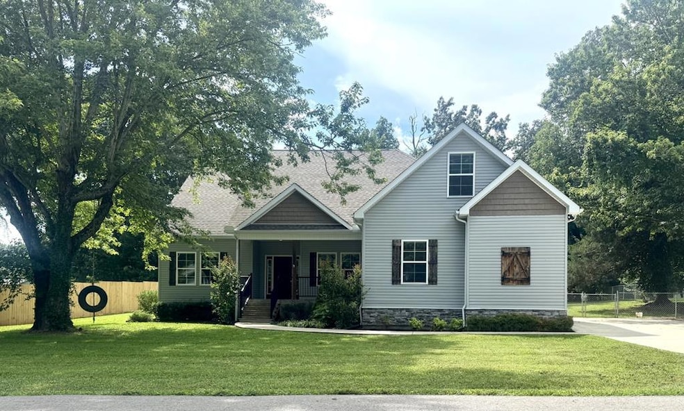 317 Dawn Dr, McMinnville, TN 37110 - photo 1